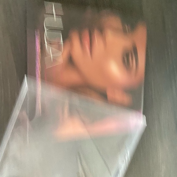 Brand New Huda Beauty Summer Highlighter Palette - Picture 2 of 4